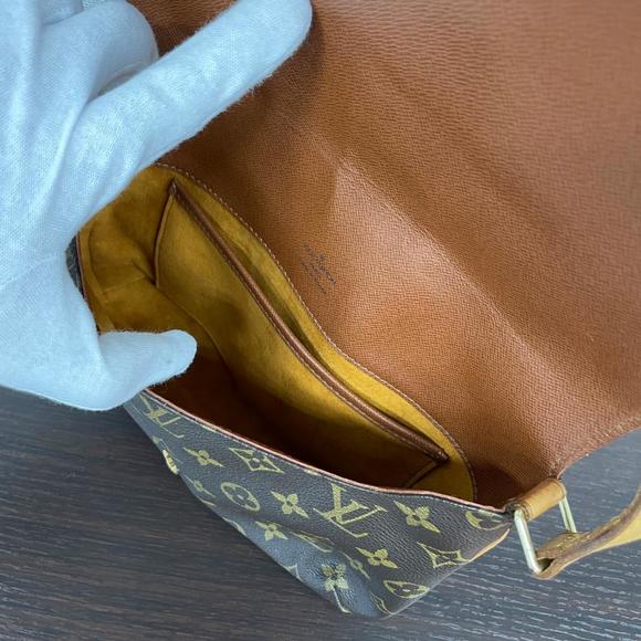 Louis Vuitton Musette Tango Monogram Shoulder Bag - Picture 4 of 6